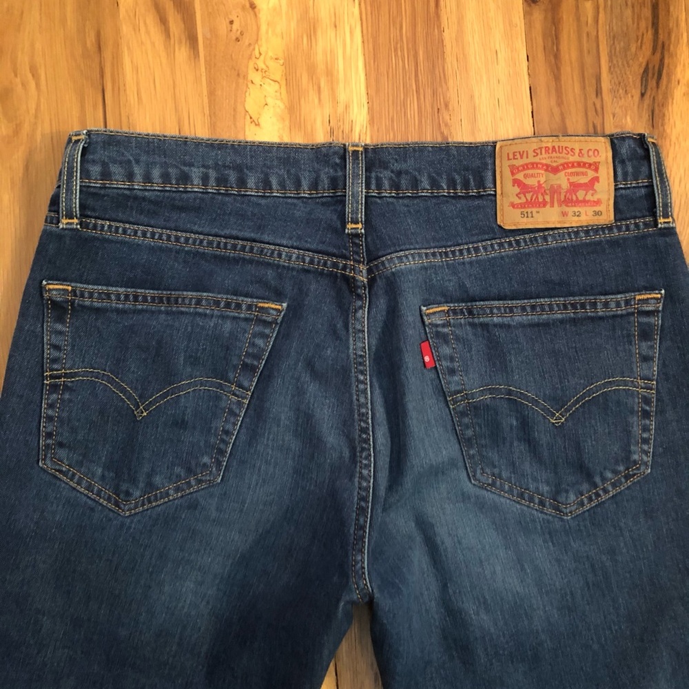 Men’s Levi’s (32x30) 511 - slimmer fit